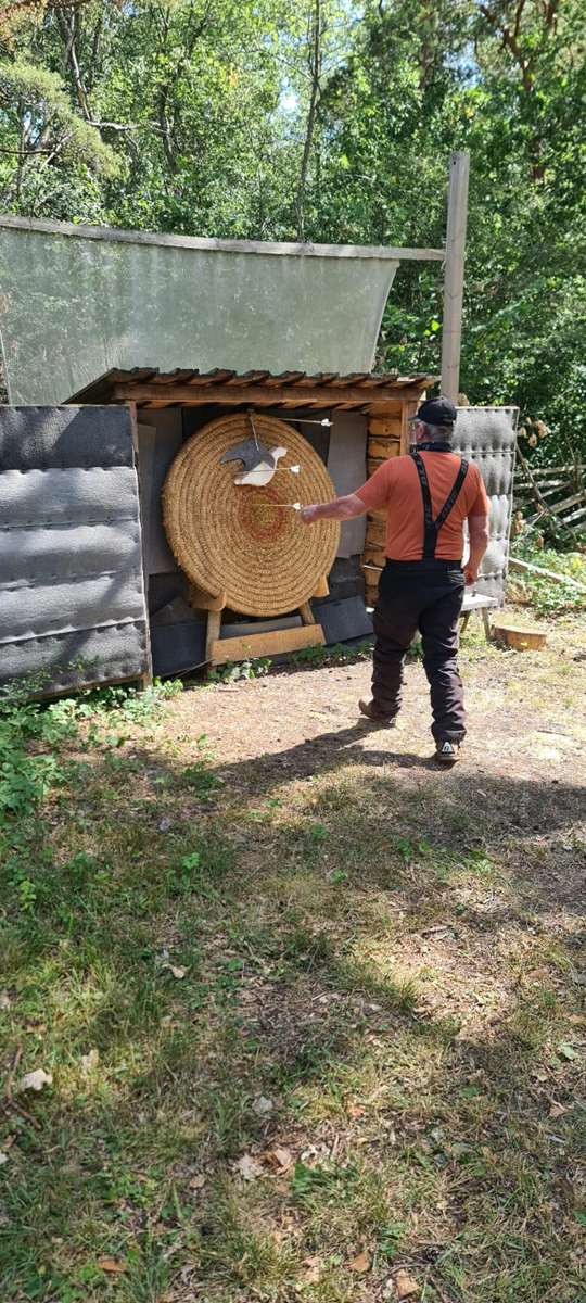 1 168 